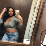 Sylvia Hall - @red.lip.stick.2 - Instagram