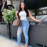 Silvia Jones - @silv.iajones - Instagram