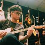 Simon Barlow - @simon.barlow.3914 - Instagram