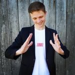 Simon Beck • Zauberer | Comedian - @simonbeckmagic - Instagram