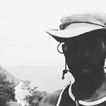 Simon Bravo - @simon.bravo.3990 - Instagram