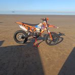 Simon Bray - Facebook