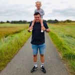 Simon Britton - @si_bri9 - Instagram