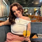 Simoné Easton - Facebook