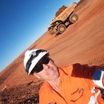 Simon howlett - @heytrueblue12 - Instagram