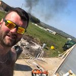Simon Perry - @simon.perry.39982 - Instagram