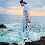 Simon Robert-Debars ¥¥ - @sim.rbt - Instagram