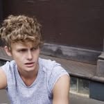 Simon Snow - @the.simonsnow - Instagram