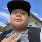 Simon Vang - Facebook