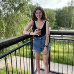 Simone Douglas - @simonelileth - Instagram