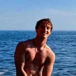 Simone Kovàcs - @simo_kovacs - Instagram