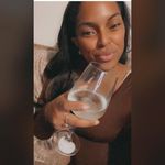 Simone Wells - @simonecarmen13 - Instagram