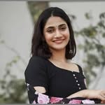 @simrandoshi_16 - Instagram
