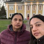 Simrat Dhillon - @simrat.dhillon.1217 - Instagram