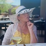 Siobhan Lyons - @siobhanmlyons - Instagram