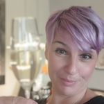 Isabel Krüger - @sky_white_boxerlady - Instagram