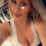 Skye Barker - @redhotgetgot - Instagram