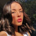 @skylar.davies - Instagram
