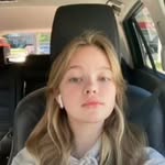 @sofi_astark - Instagram