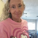 Liz Solomon Wright - @booksnpretty - Instagram