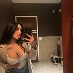 Sonia Knox - @mikloskupa4 - Instagram