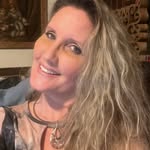Sonja Bates - @sonjabates - Instagram