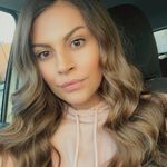 Sonja Lara-Gonzalez - @sonjalarag - Instagram