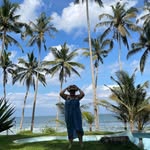 Sonja Lewis - @goldilewis - Instagram