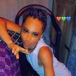 Sonia Guy - @ade.bayon - Instagram