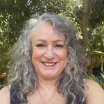 Sonya Hutton - @lieqhdh - Instagram