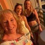 Sonya Parnell - @sonnylons - Instagram