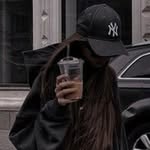 𝗦𝗼𝗽𝗵𝗶𝗮 𝗗𝗲𝗰𝗸𝗲𝗿 - @sohpy_decker - Instagram