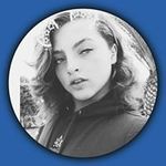Sophie Biddlecombe - @sophiebiddlecombe - Instagram