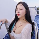 Stacey Burch - @staceyburch718 - Instagram