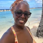Stacey Carden Sheffield - @shes_a_boss218 - Instagram
