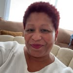 Stacey Dickerson-Suggs - @staceydickersonsuggs - Instagram