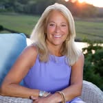 Stacey Emanuel Ricci - @staceysellsbytheseashore - Instagram