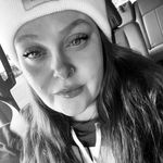 Stacey Sox - @_covermythoughtsingold_ - Instagram
