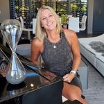 @stacihowe - Instagram