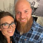 Stacey Elswick - @bellasmoochy - Instagram