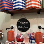 Stacy Hilliard and Robin Buchanan - @83mulberrystreet - Instagram