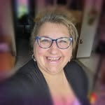 Stacy Huffman Thompson Shown - @flamingo.whisperer - Instagram