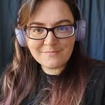 Stacey LeGrand - @moto.wiggles - Instagram