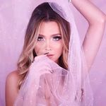 Stacy Norman - @stacy_nrm - Instagram