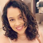Stéfanie Melo - @melo_ste - Instagram