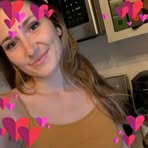 Stella Bae - Facebook