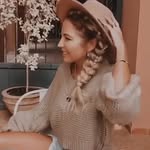 Stella Bauer - @sarvygn - Instagram