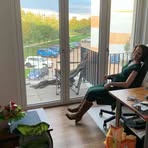 Stella Bauer - Facebook