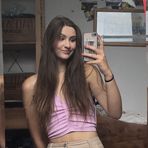 Stella Bond - Facebook
