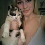 @stellabondy1 - Instagram